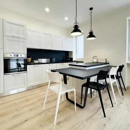 Apartment Room24 *