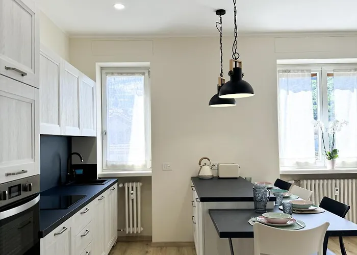 Apartament Room24 Stresa