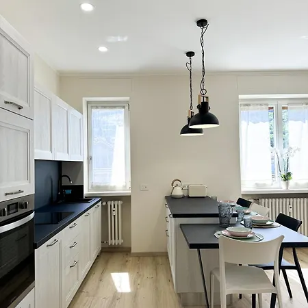 Apartment Room24 Stresa